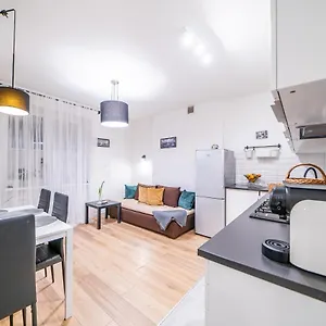 Premium Apartament Podchorążych , Warszawa Polska